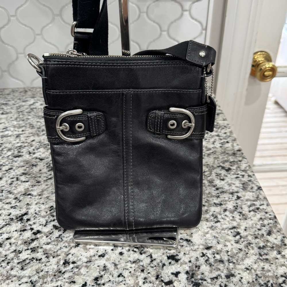 Vintage Coach crossbody leather handbag purse